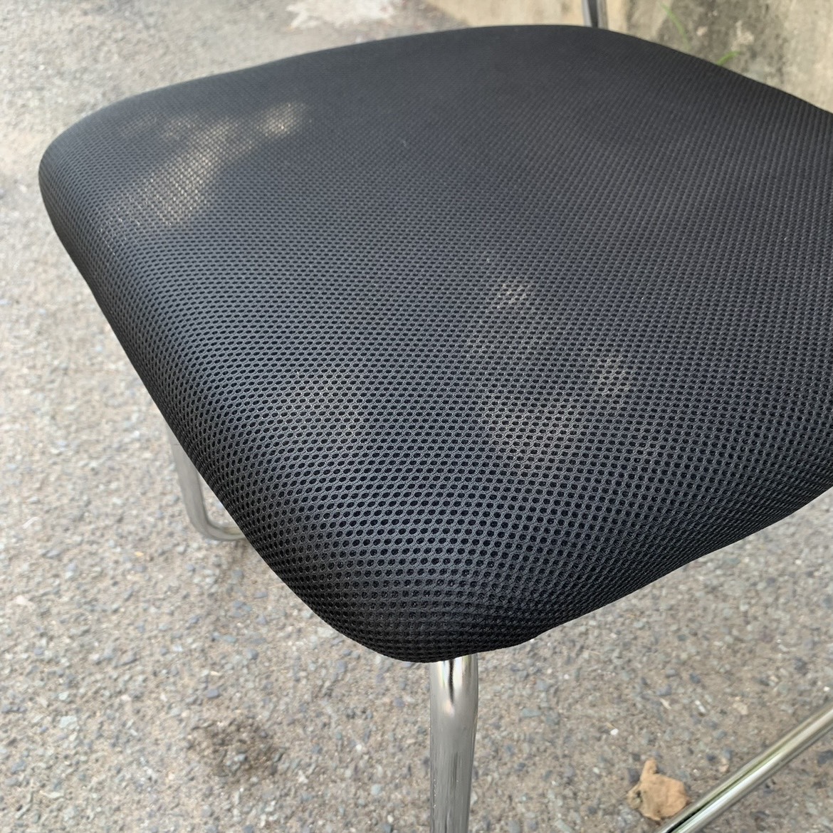 ghe-quy-van-phong2013 Ghế Chân Quỳ Lưới Không Tay