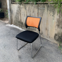 Ghế Văn Phòng Chân Quỳ Lưới Không Tay Màu Cam - GQ15