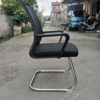 z55807281368347166a6f4255b86eb0e6456730330927d-4720-jpg Ghế Văn Phòng Chân Quỳ Nhún Trắng Chỉ Ngang - GQ26