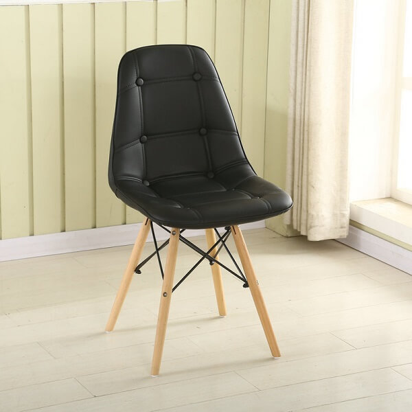 ghe-cafe-dem-cuc-chan-go-dan-mau-den