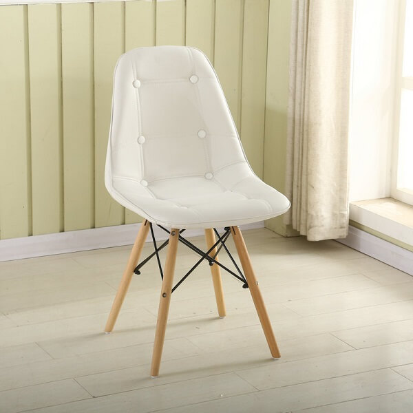 ghe-cafe-dem-cuc-chan-go-dan-mau-trang